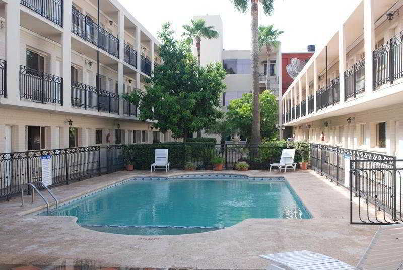 Hotel El Camino Inn & Suites Reynosa Bagian luar foto